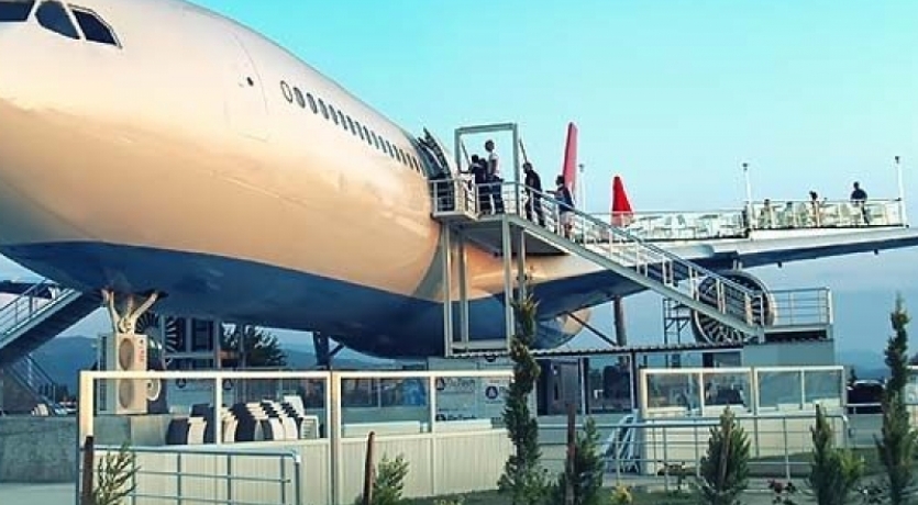 BURHANİYE UÇAK RESTAURANT`da KEYİFLİ BİR GÜN