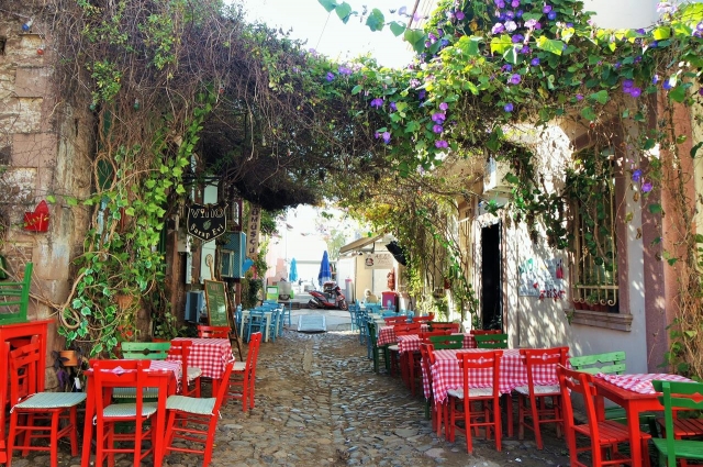 Foça - Cunda ( Alibey Adası ) - Şeytan Sofrası
