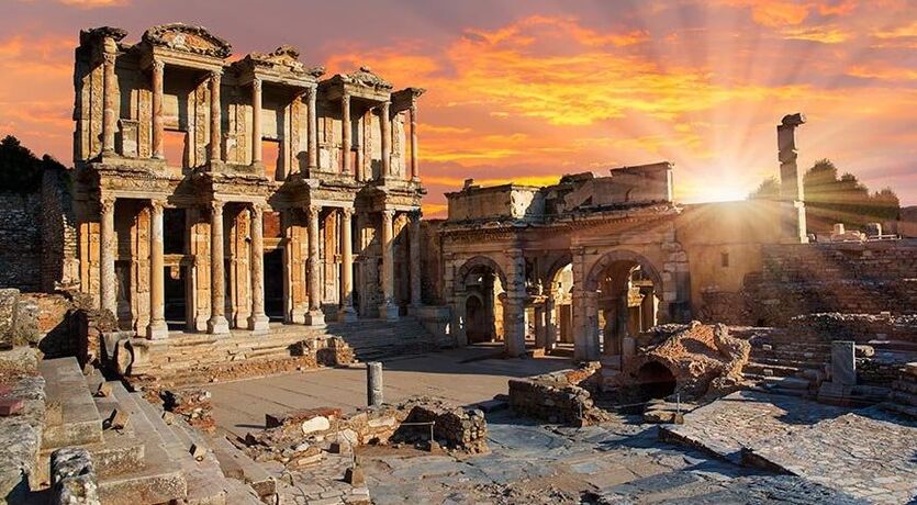 EFES ANTİK KENTİNİ AİLEM İLE GEZMEK İSTİYORUM