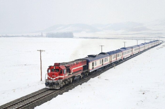 Yataklı... Turistik Doğu Ekspresi Treni ile Kars ( 4 gece konaklama ) 