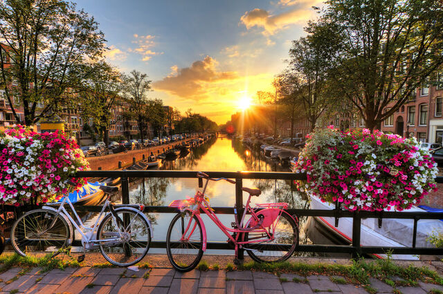 Amsterdam - Brüksel - Paris