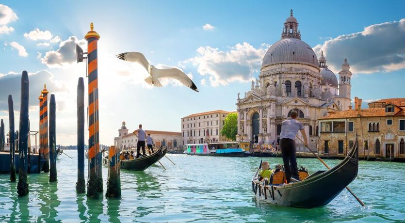 İtalya ... Venedik iniş - Milano dönüş ( 6 gece konaklama )